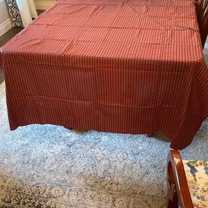 Red & Green small plaid rectangle tablecloth 70”x 56” - Perfect condition!